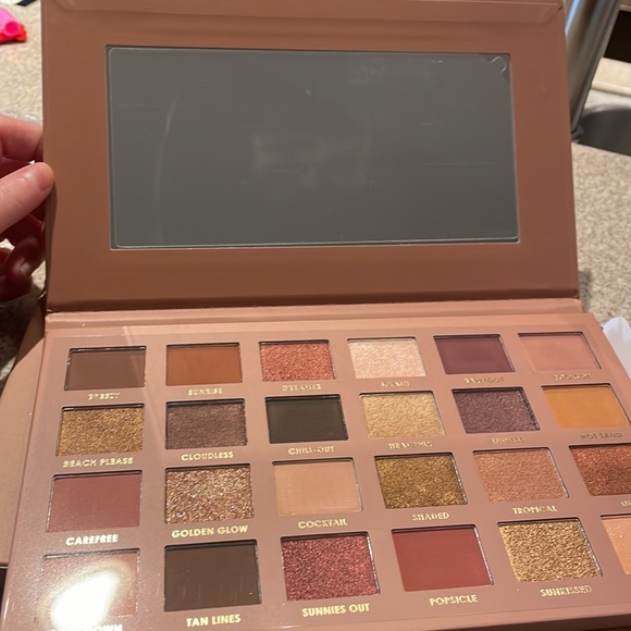 Eyeshadow Palette Ciate Brazilian Glow - Picture 2 of 6